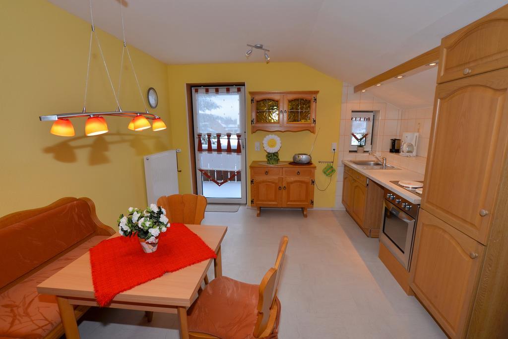 Haus Rosenbuehl Bed & Breakfast Warmensteinach Bagian luar foto